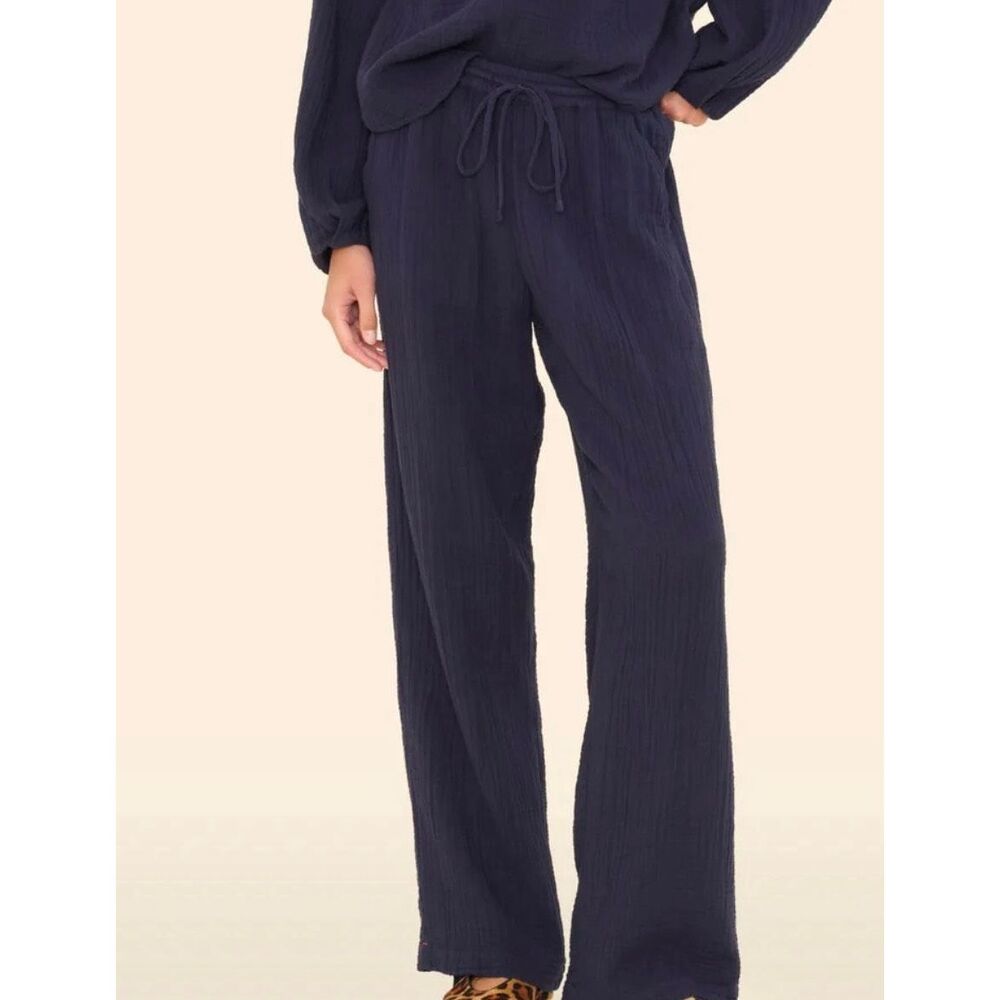 Xirena Jordyn Gauze Cotton Pants | Navy Blue in XS